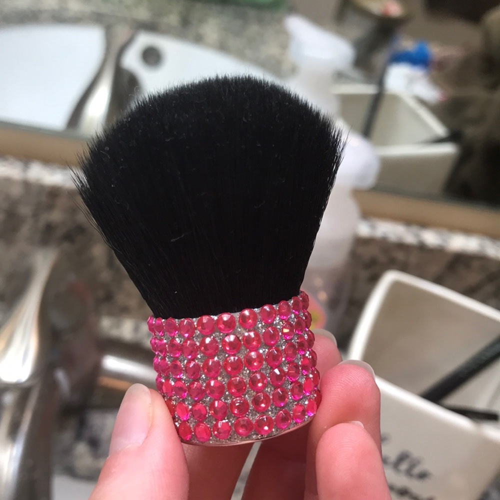 Blush Brush